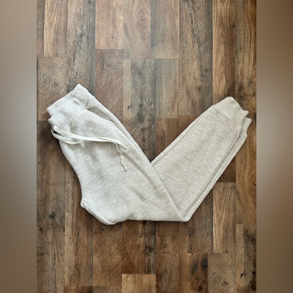 OFFLINE by aerie snow day jogger